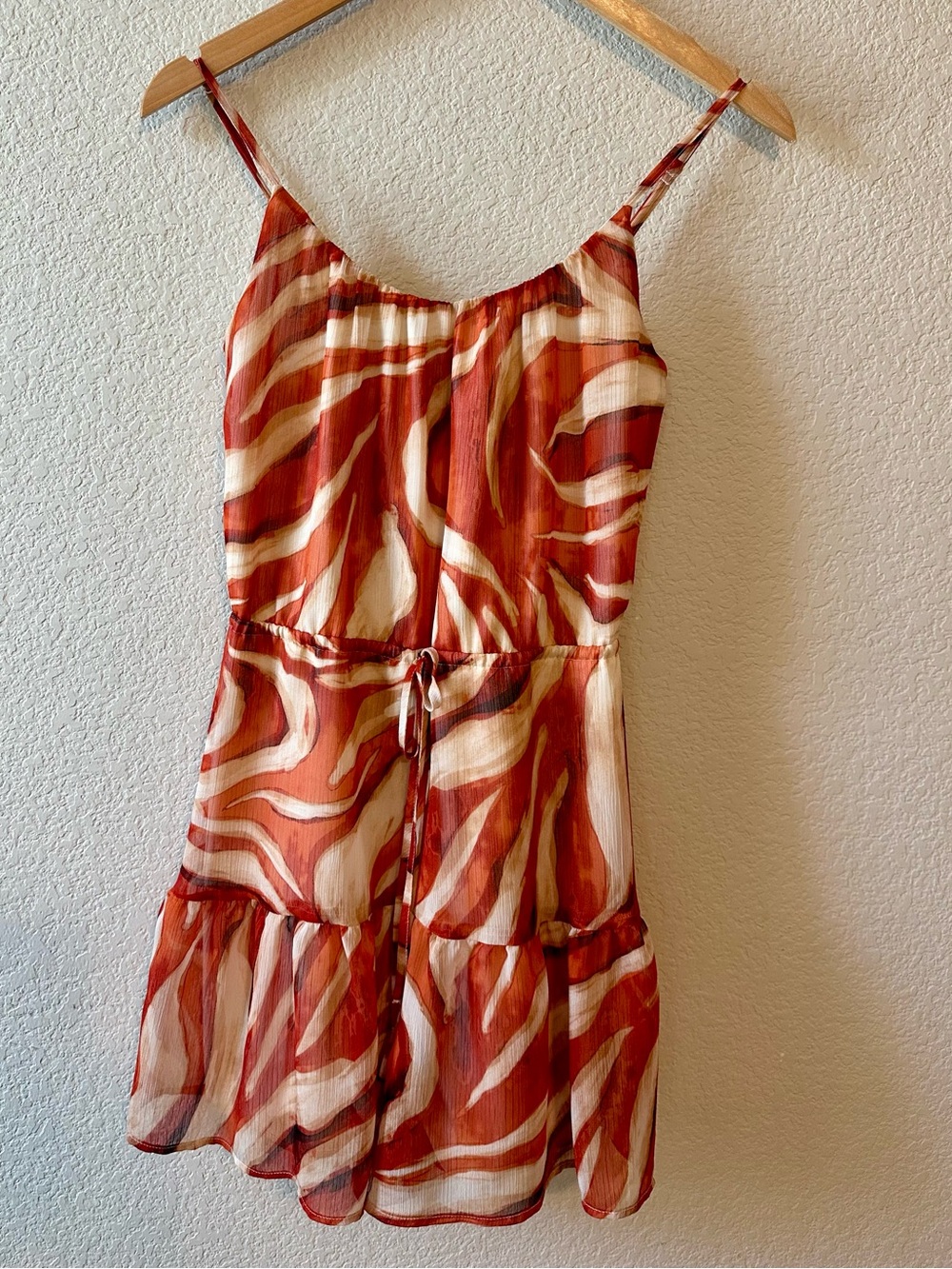 Express Rust & Cream Color Spaghetti Strap Romper Women’s size XS
